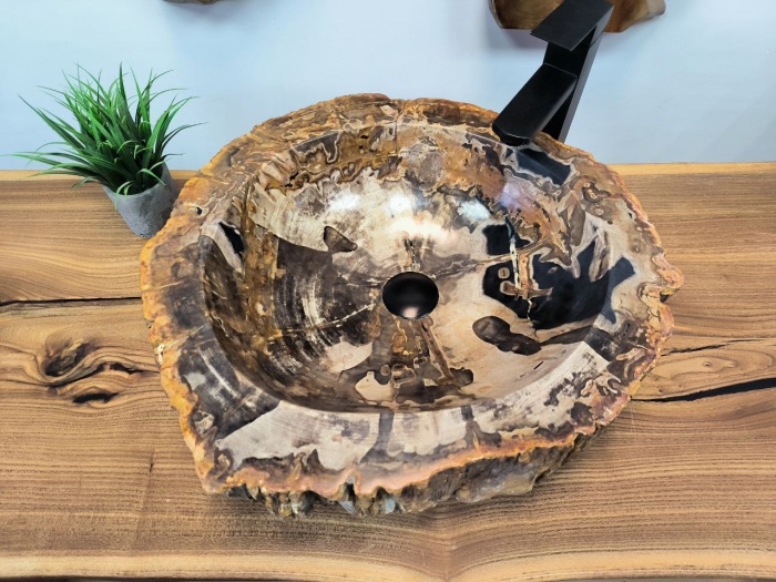 photo_2025-05-14_17-39-33