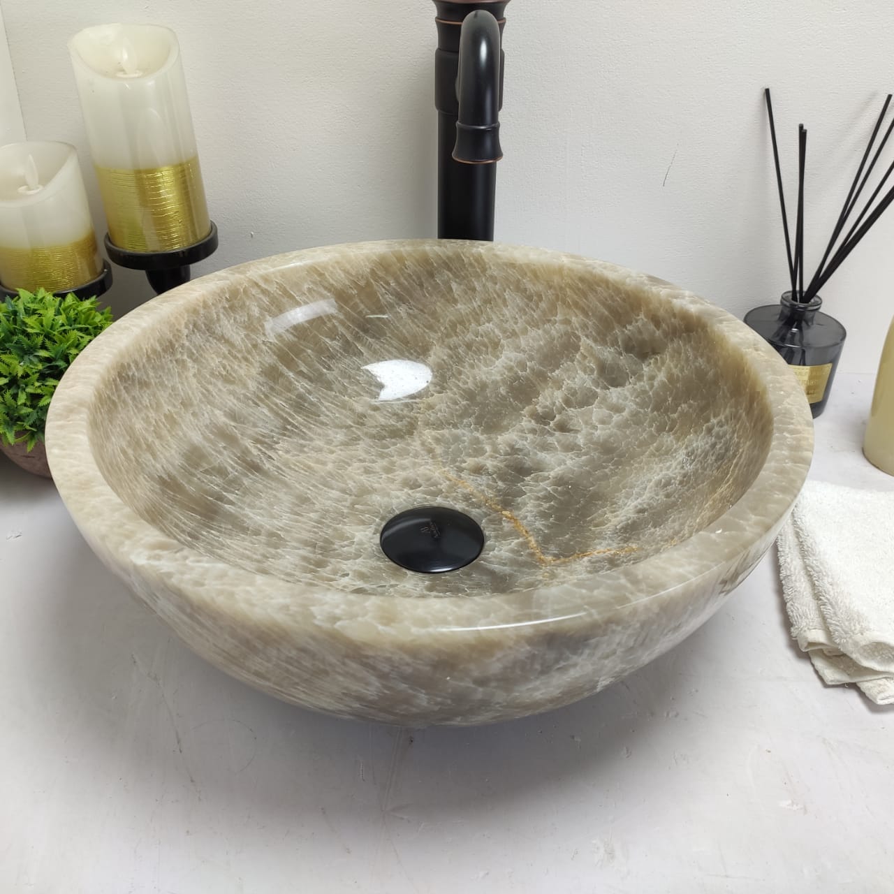 268923cd7115351811bd8ffbe3ffbec5