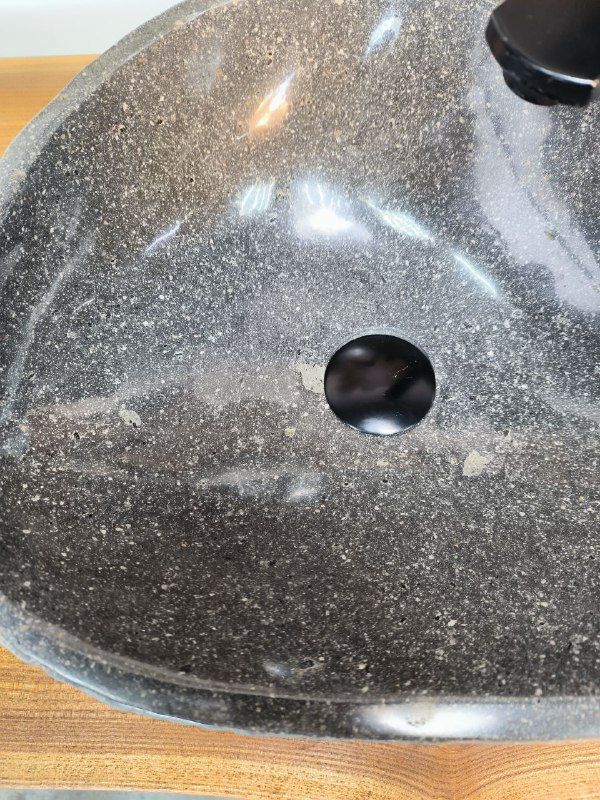dfb4a92d-3637-4870-9f97-54a472057ca0