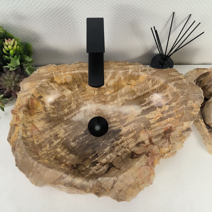 sueq0cv8v4if7f6tv6e2zs8fjh32rnpe