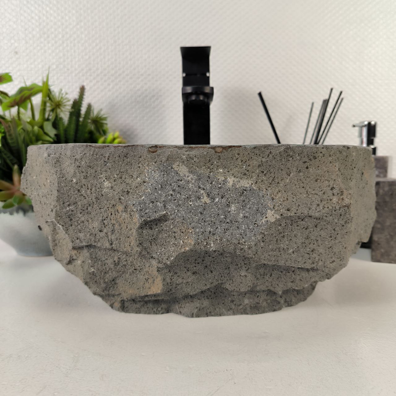 photo_2024-05-17_17-23-48