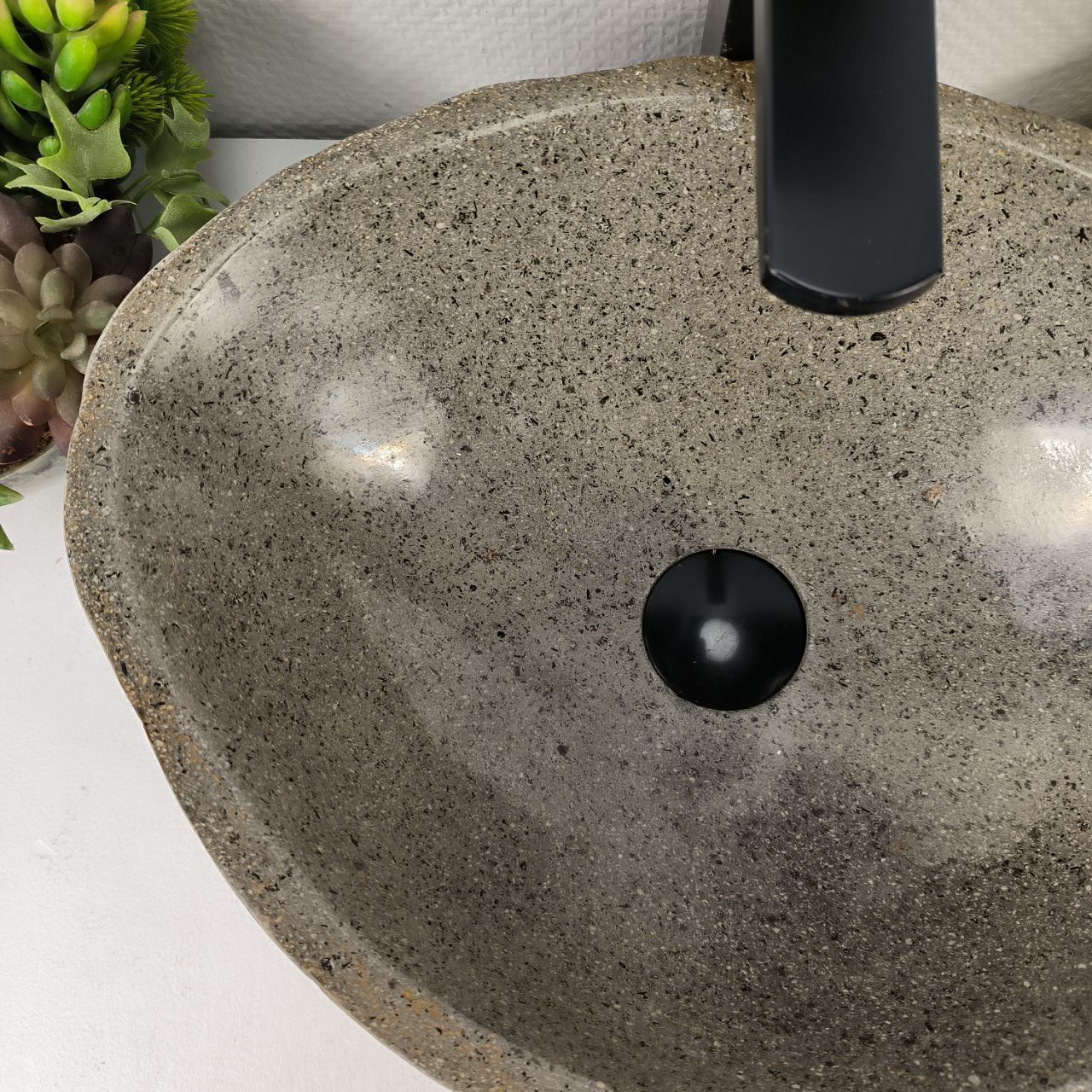 Раковина из речного камня RS-64939 42*34*15 из натурального камня