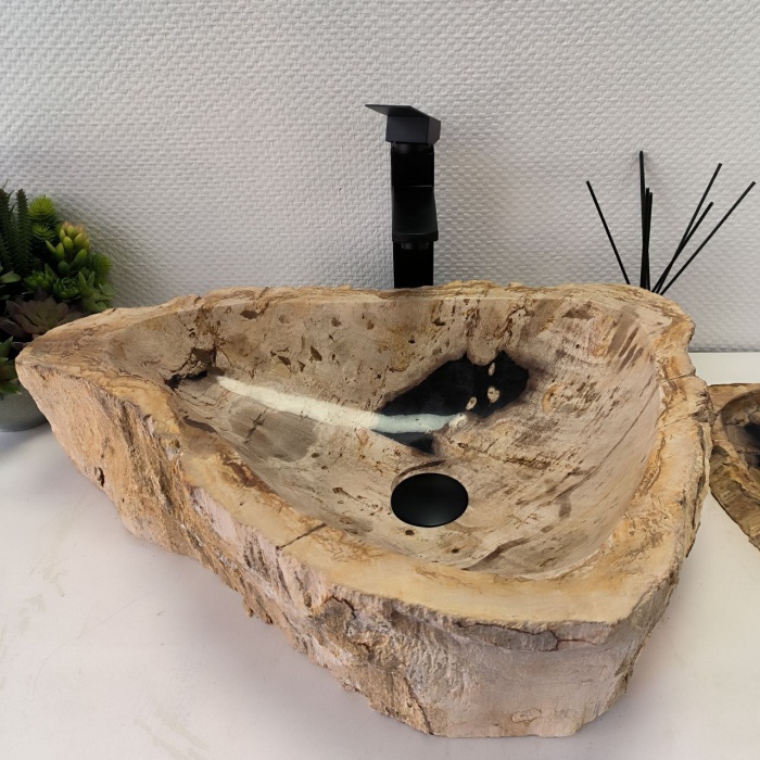 5eibs61hefcg567mzbj884preidit2cw