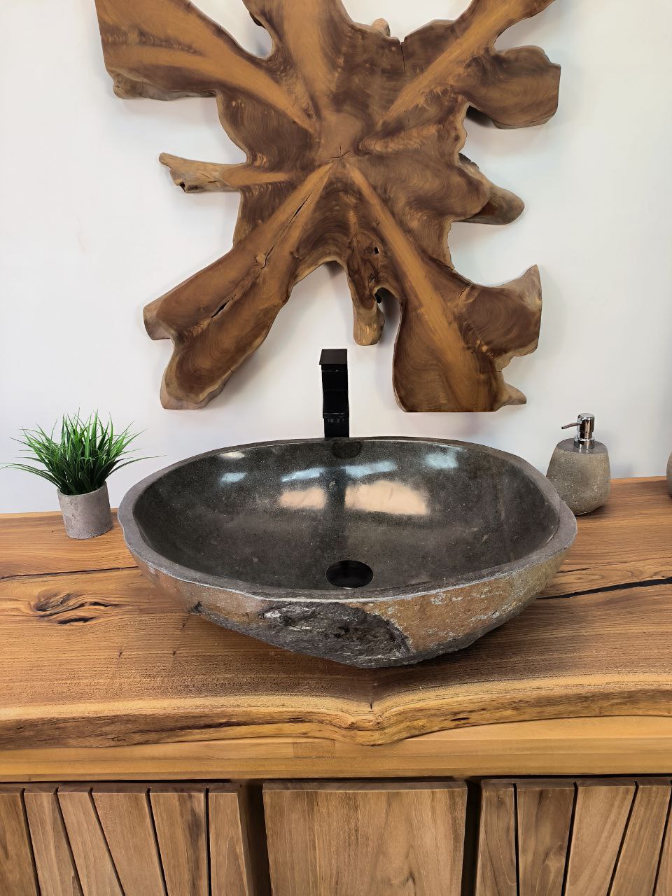 photo_2025-05-16_16-57-13