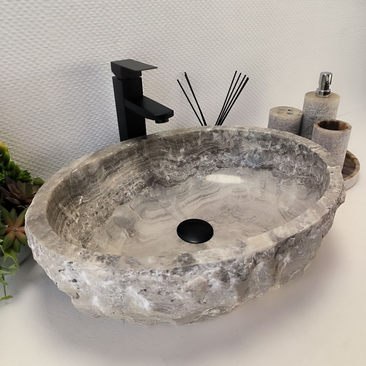 4sbeviyzi035ru4y9wa45bemxc3x6e2s