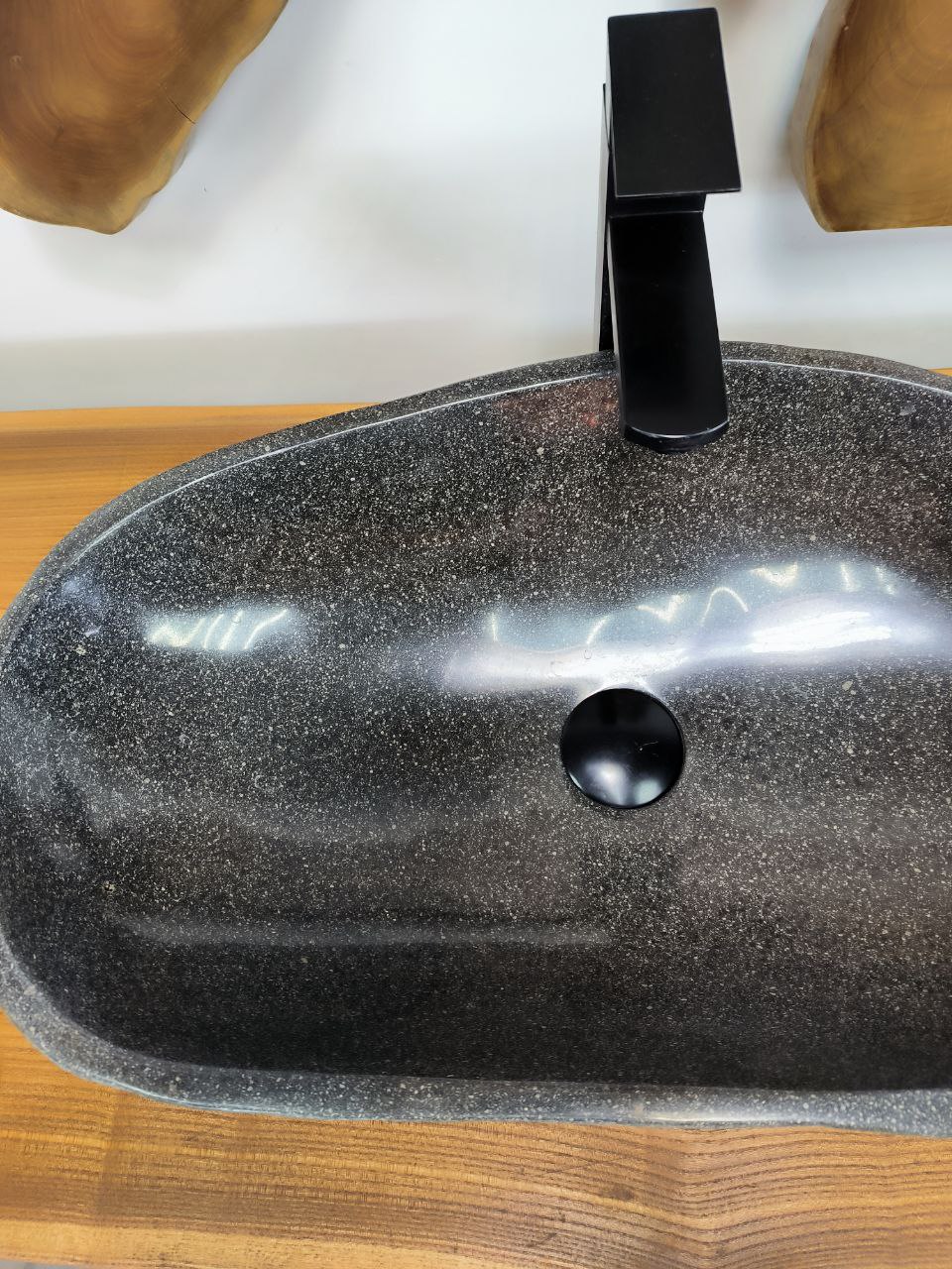 Раковина из речного камня RS-66528 59х35х16 из натурального камня
