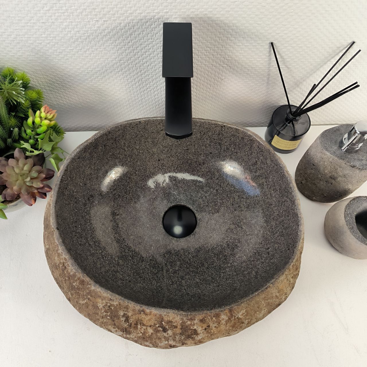 Раковина из речного камня RS-65416 42*38*15 из натурального камня