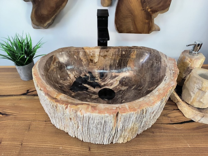 photo_2025-05-15_16-31-47