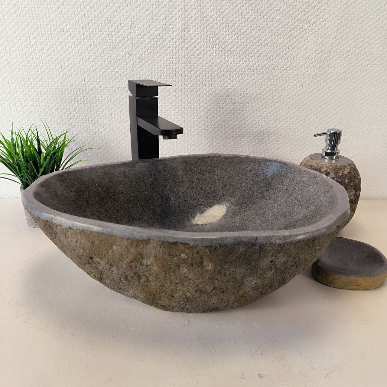 Раковина из речного камня RS-66023 48х36х15 из натурального камня