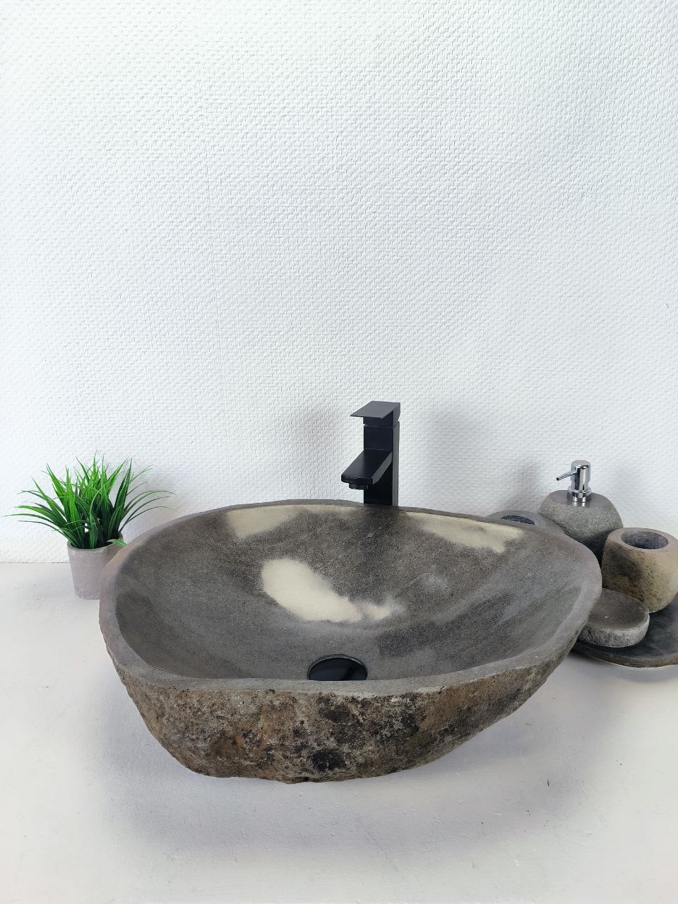 6a6cafe3-2b2d-4a83-8b50-9fbedb21d3db