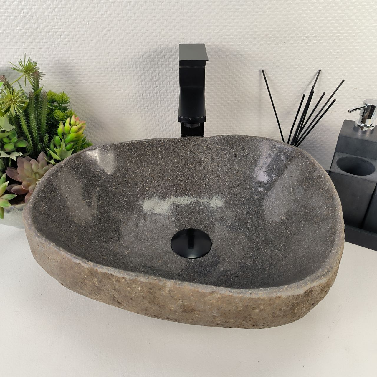 Раковина из речного камня RS-64907 43*38*15 из натурального камня