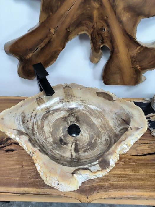 7f2b74c9-e756-4936-ba2e-37e41838ac79