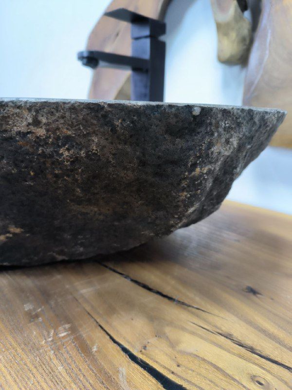 Раковина из речного камня RS-66389 56х38х15 из натурального камня