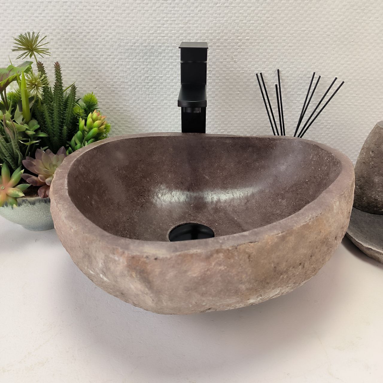 7e7h24jz2rg2aad3o1h2uk1fivkzy17u