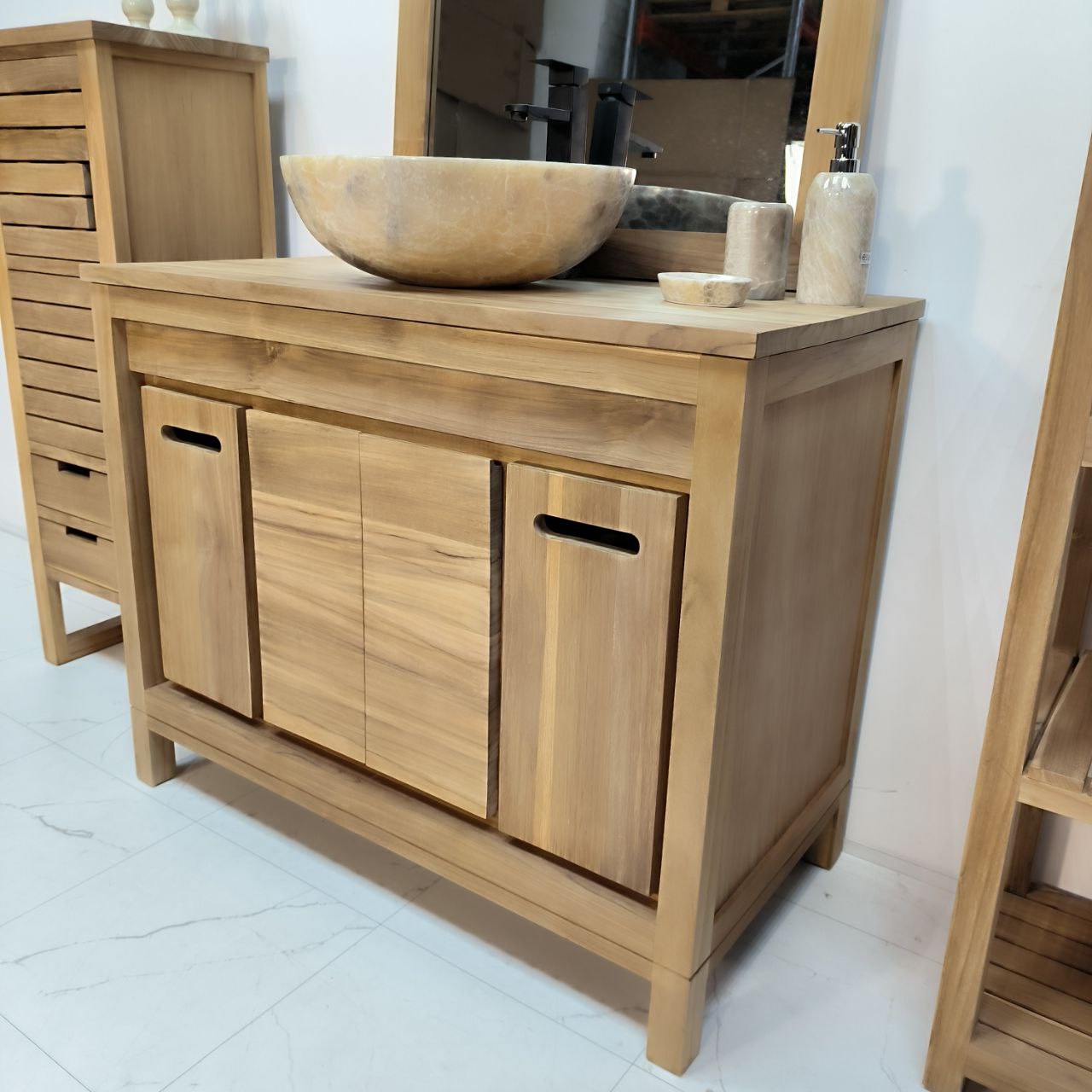 17l6ubj7w9kmu06v8cq5uit6hrdizcsl