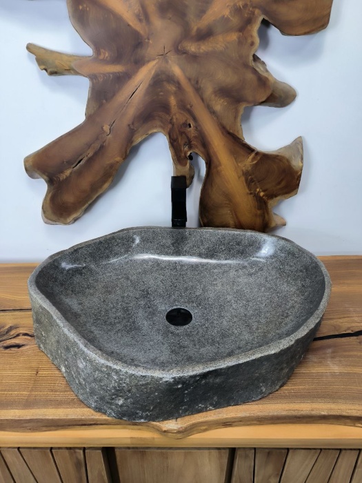 05b665cf-181e-4139-bec4-4ed13e26d5a9