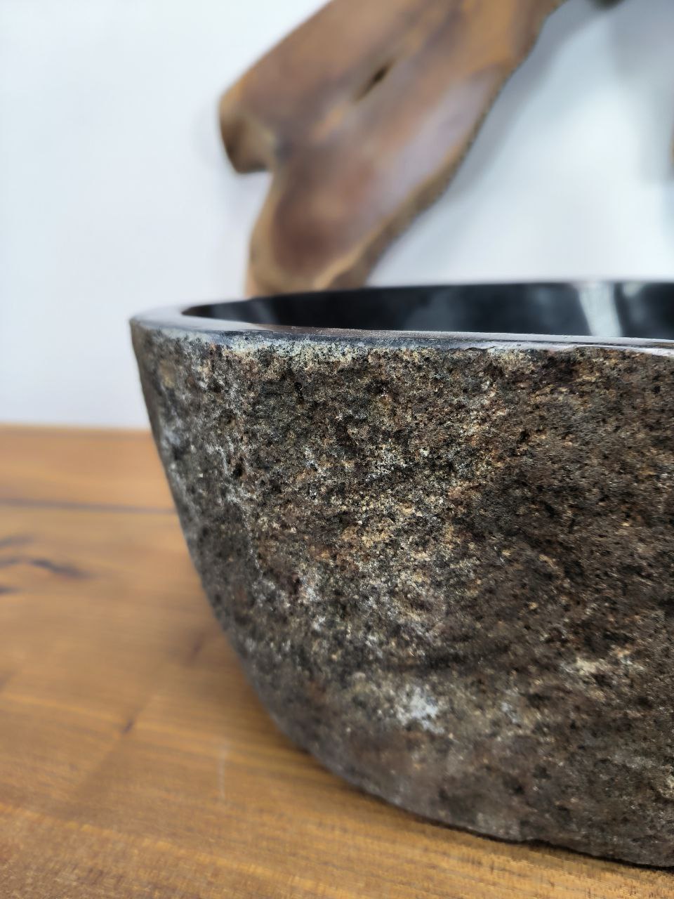 000a54d6-039a-44b5-aba6-0a04389ae0e5