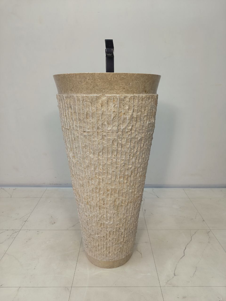 Раковина напольная из мрамора Pedestal Cream Marmo MN-65935 45х45х90 из натурального камня