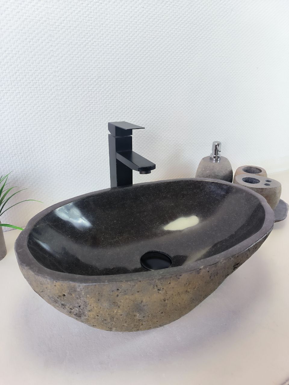 Раковина из речного камня RS-66201 51х33х15 из натурального камня