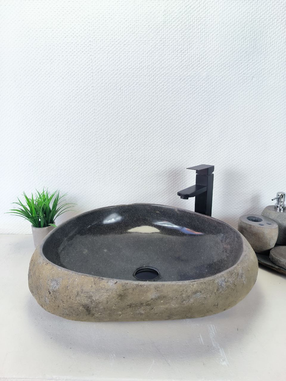 Раковина из речного камня RS-66190 59х52х15 из натурального камня