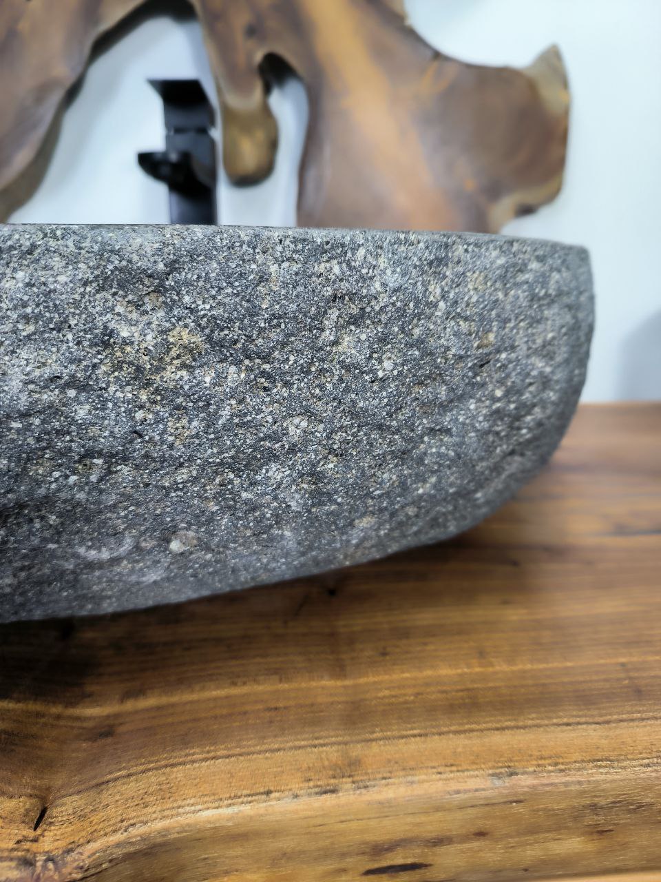 Раковина из речного камня RS-66710 56х46х16 из натурального камня
