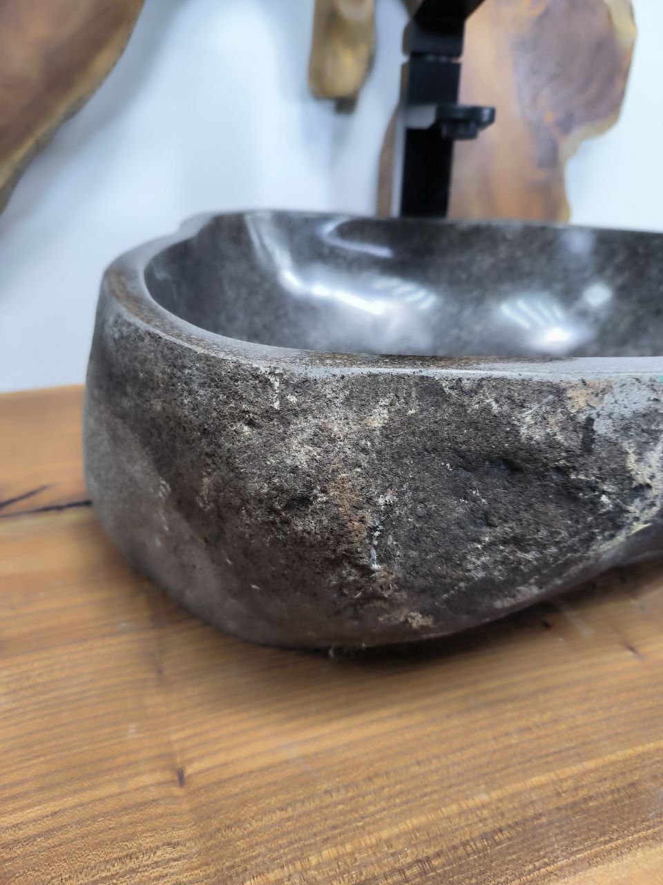 Раковина из речного камня RS-66408 46х42х15 из натурального камня