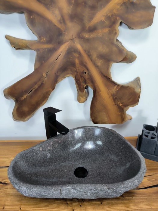 f2d1e75b-18a5-4293-9350-1a79434c387c