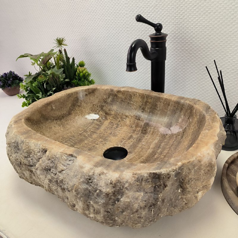 21azx75d33ktzvuka9g32468g2jhza0c