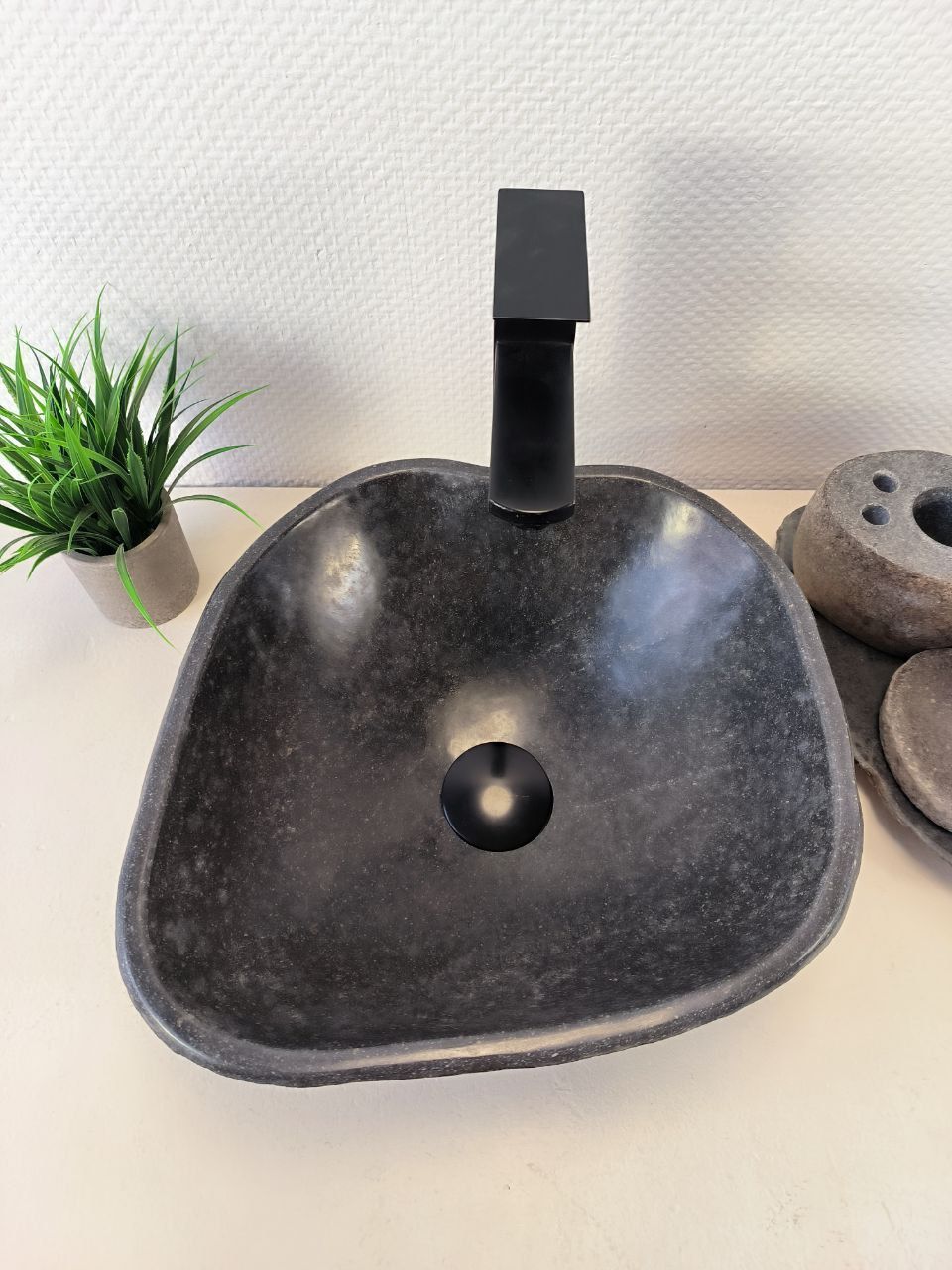 Раковина из речного камня RS-65978 34х34х15 из натурального камня