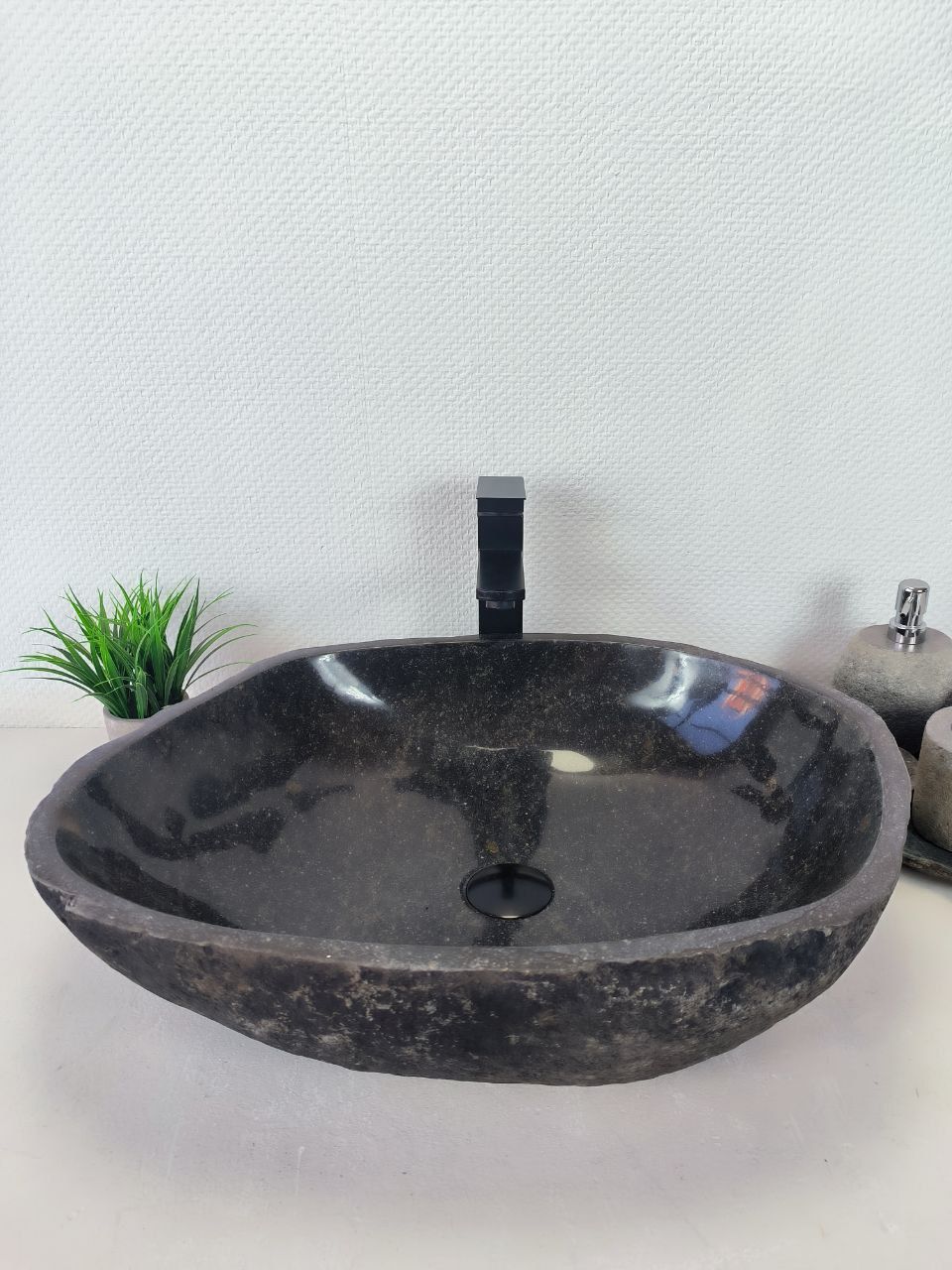 Раковина из речного камня RS-66198 59х44х15 из натурального камня
