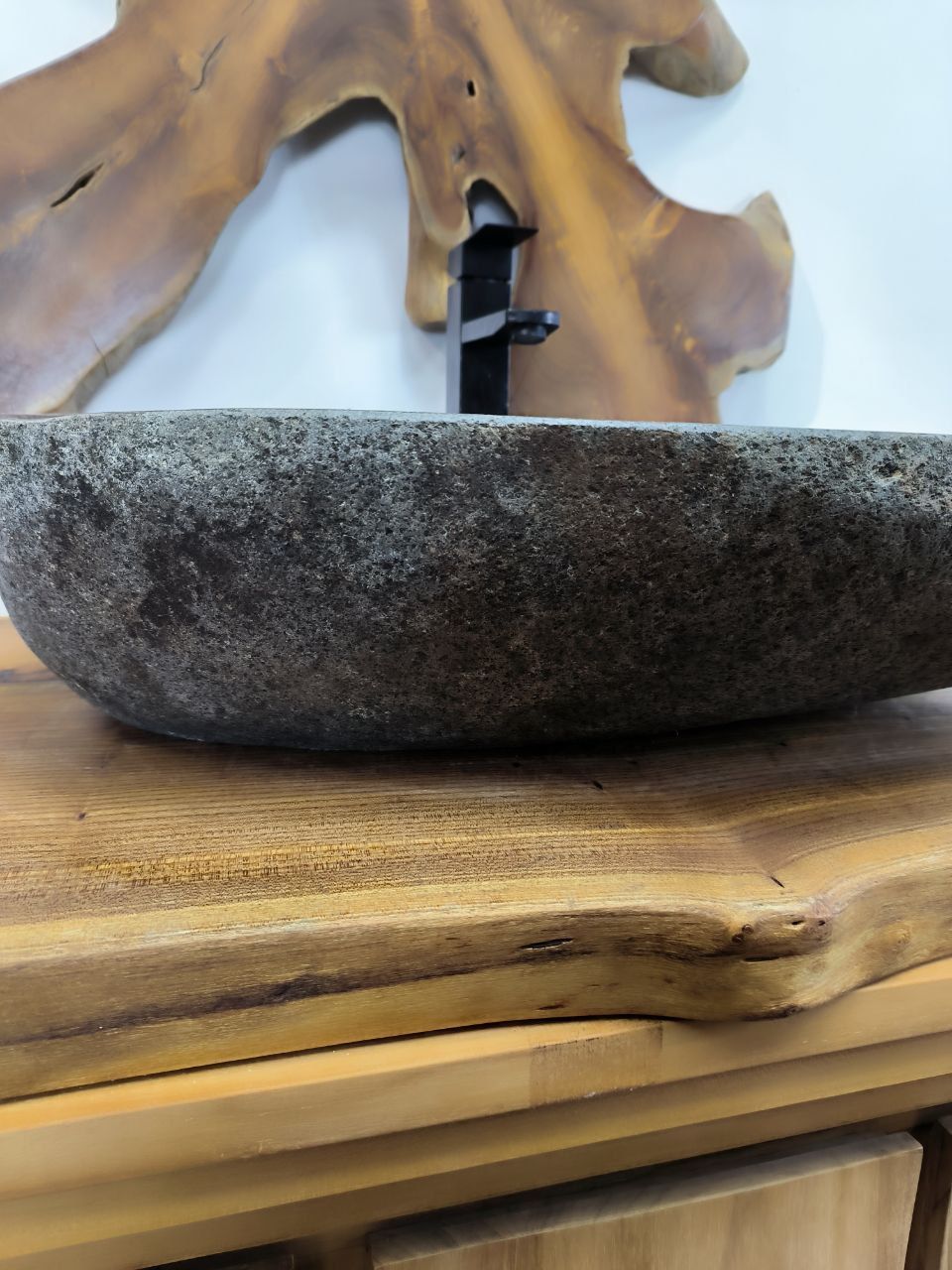 Раковина из речного камня RS-66508 60х49х15 из натурального камня