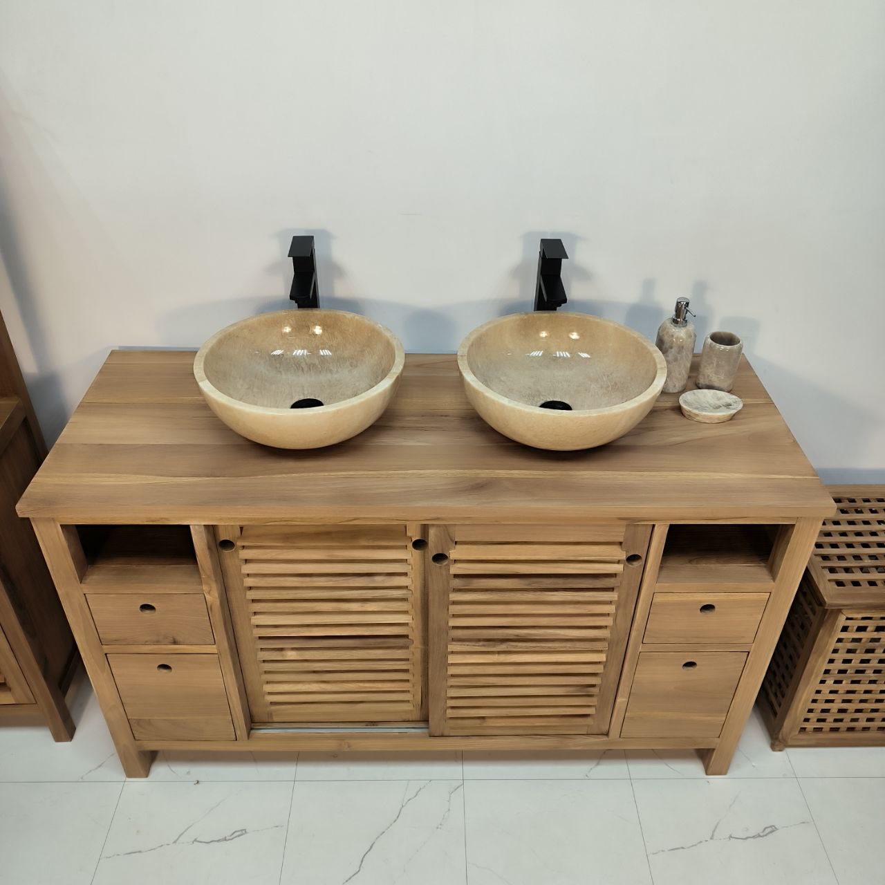 1le0m3469b1h7sz52hj1z3d6z6ceo31d