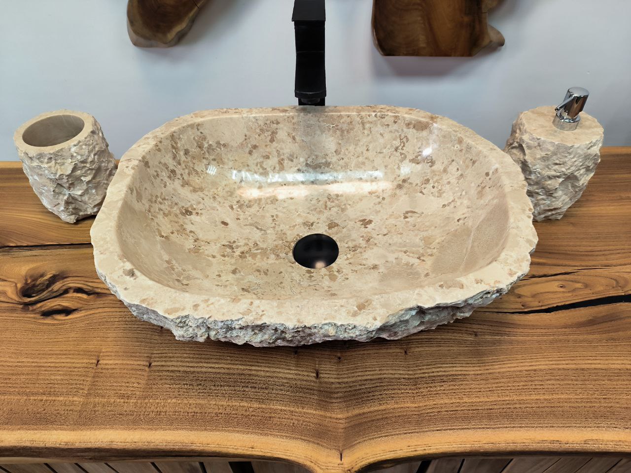 photo_2025-05-14_11-36-58