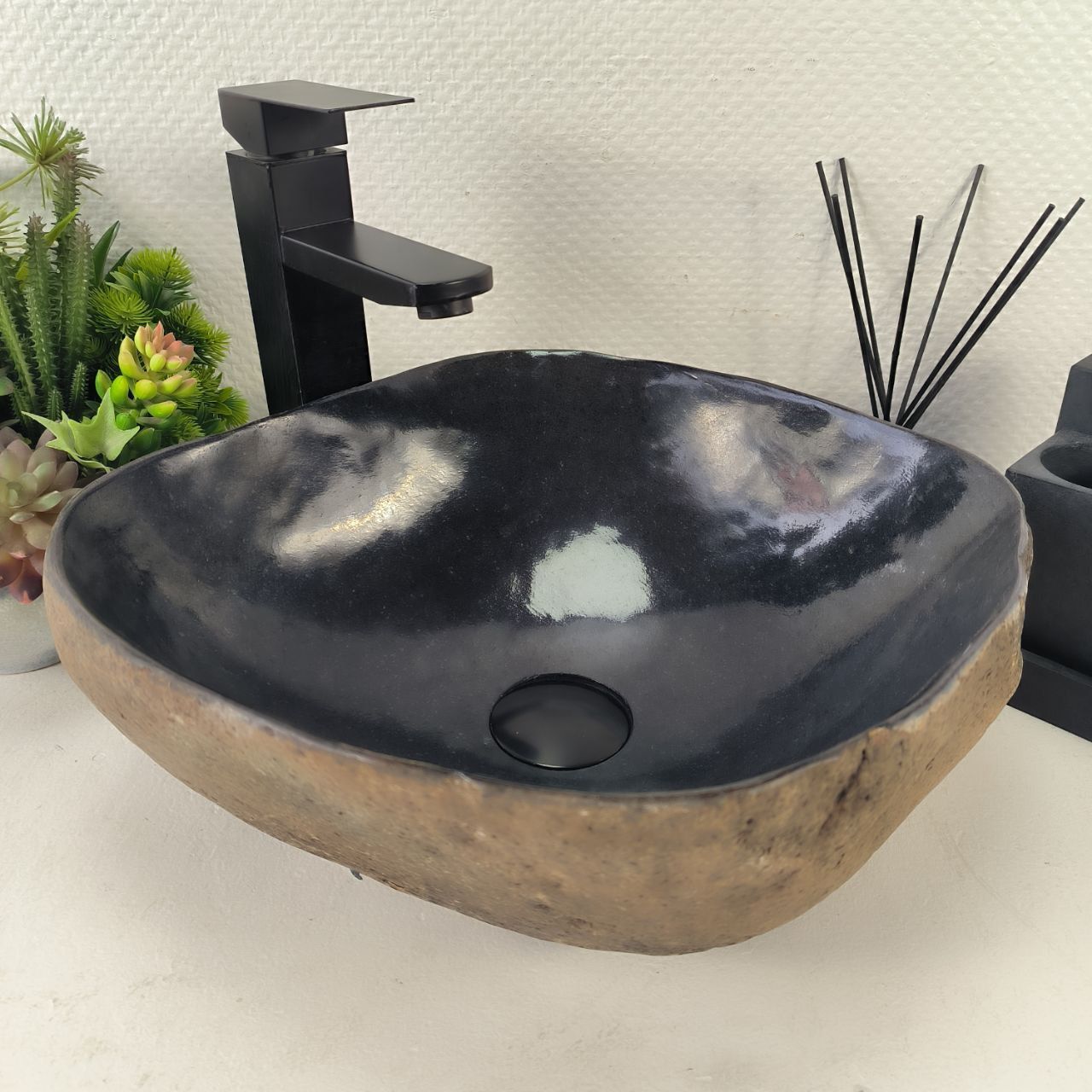 Раковина из речного камня RS-64996 41*37*15 из натурального камня
