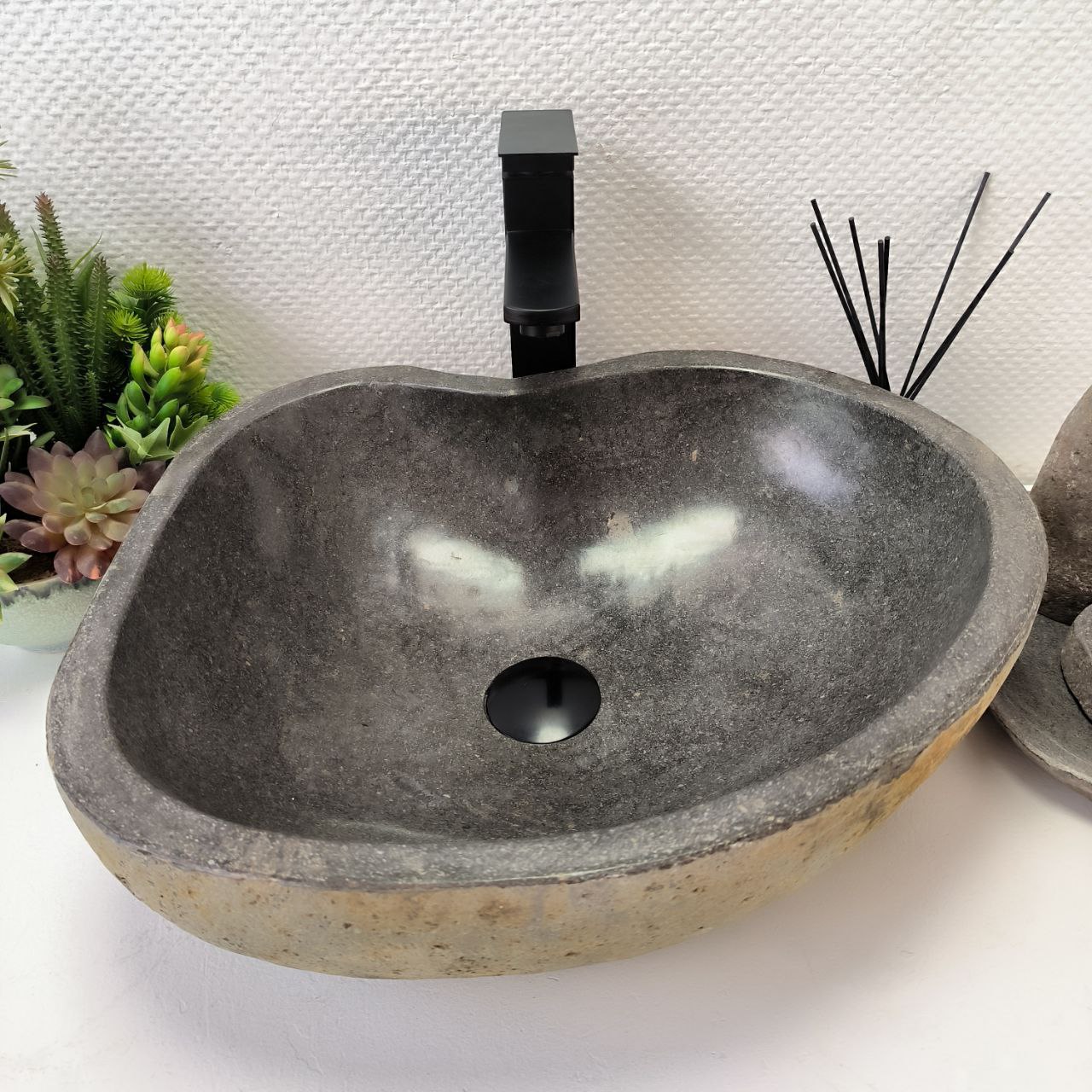 raugfg66lbmyz65mpkdvn6ym1roa3vyr