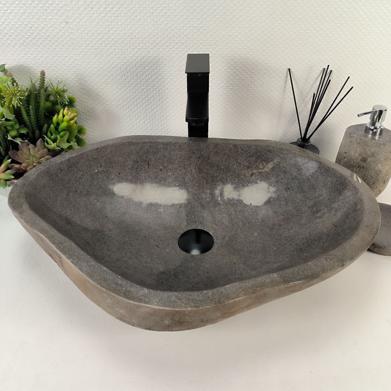 Раковина из речного камня RS-65152 62*43*13 из натурального камня