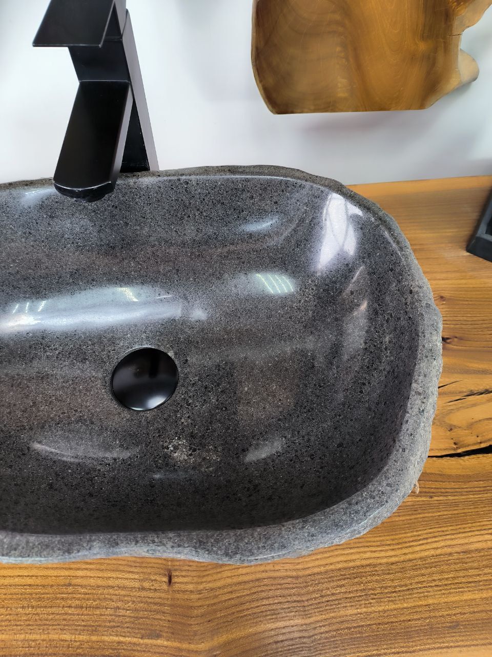 Раковина из речного камня RS-66646 51х34х15 из натурального камня