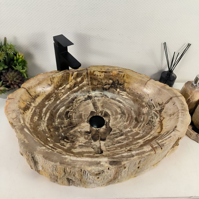 khigw1933avu95k5g0u6zz8aaffp8y60