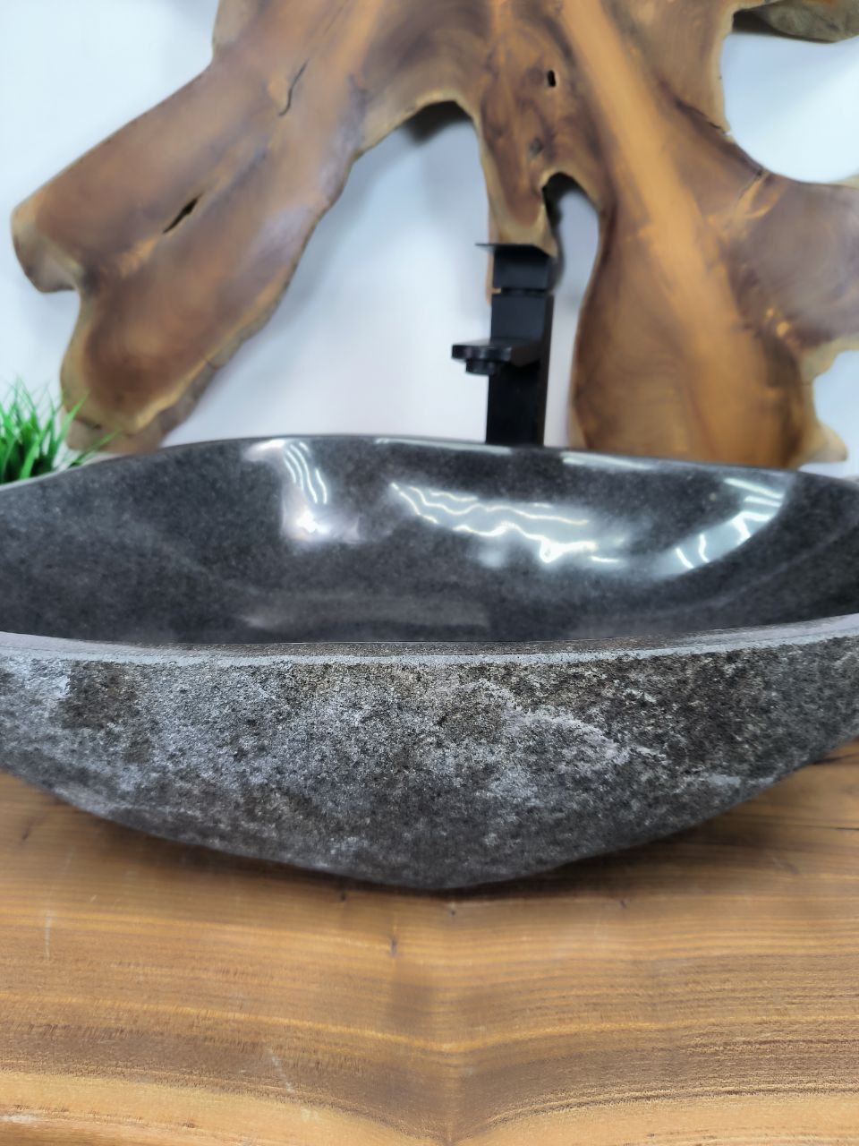 Раковина из речного камня RS-66345 62х40х15 из натурального камня