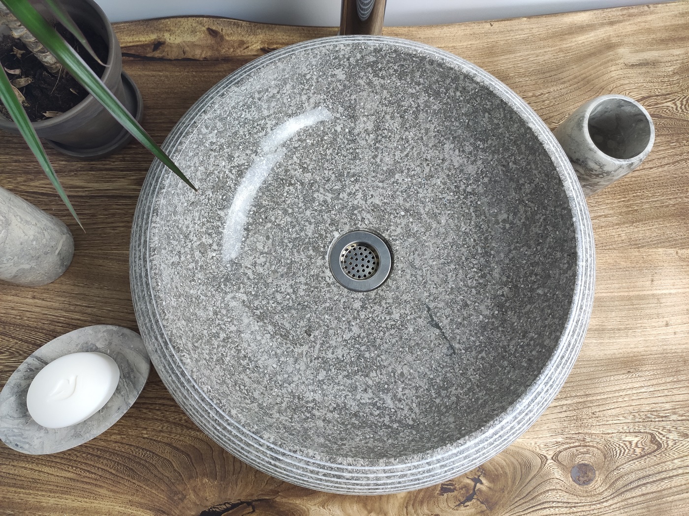 eda24b8392dc691bcb138f302a0a1d1c