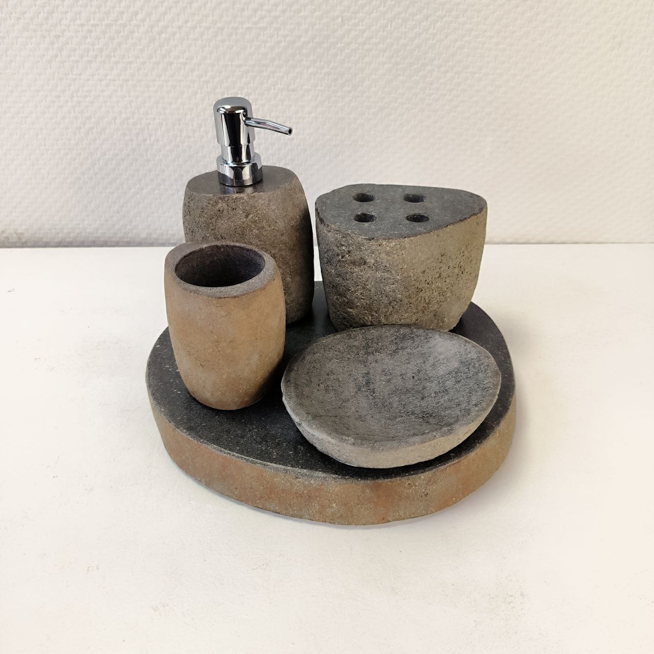 08vzda7jeapqtgb1gk81duf5y1v3x3qk