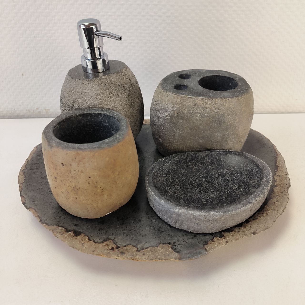 80g3bzrs38lztq7u3ffrt40cqyw2f5fl