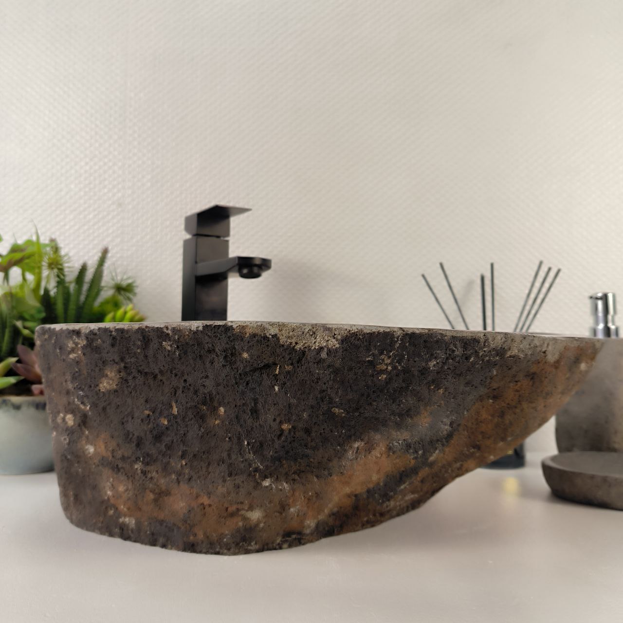 hkfz1snsush5p2zfk3zs3z6km42dgdie