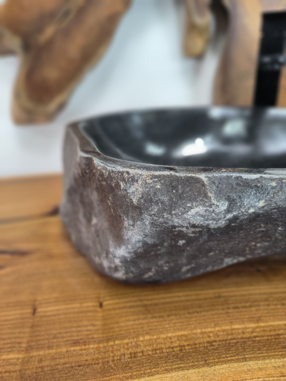 Раковина из речного камня RS-66448 49х37х15 из натурального камня