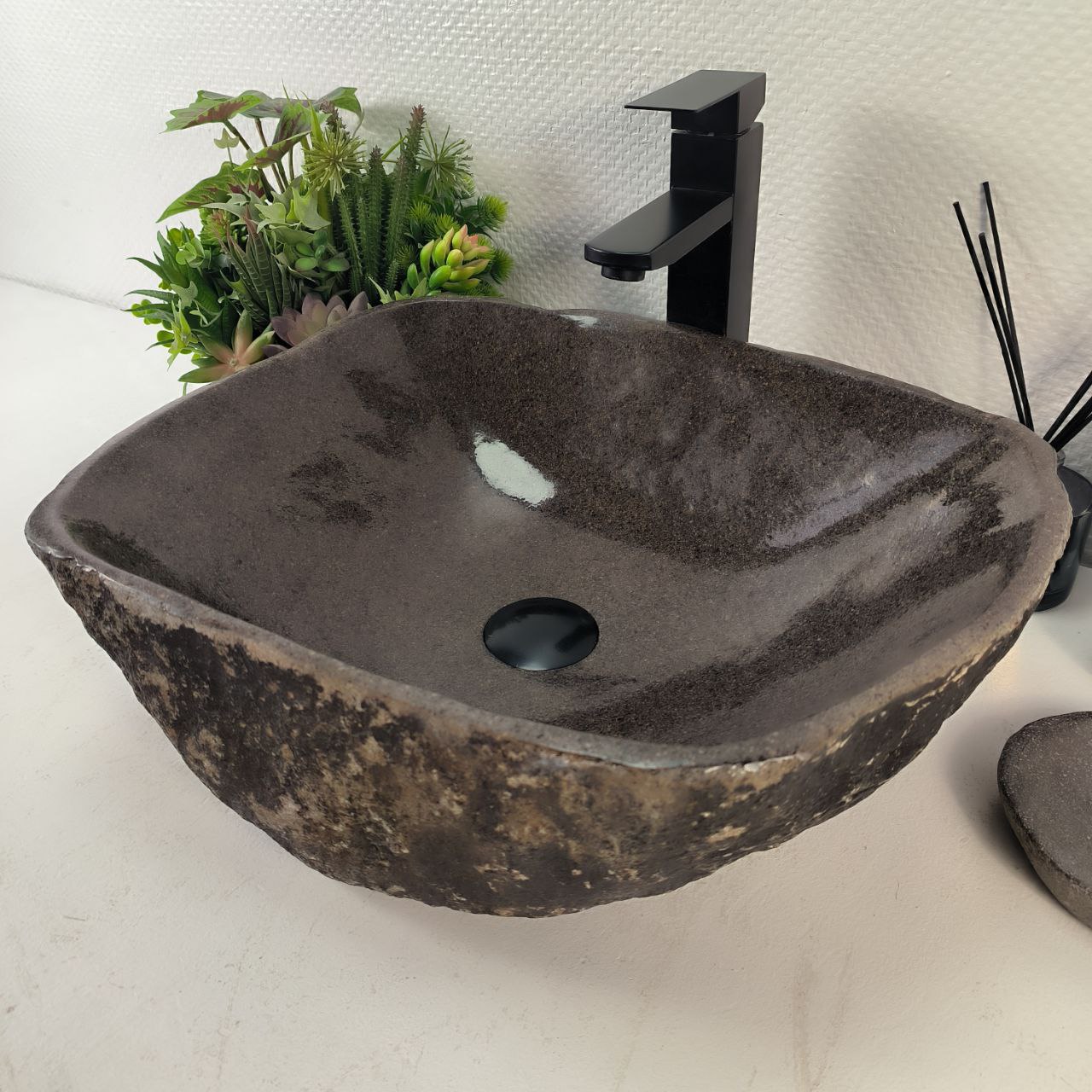 qkrt6mm5caju6p3csz9150ygxq6u1dii