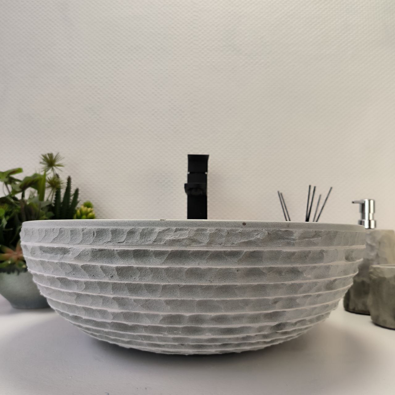 g1qdd2hwjavskxlis23zf3uv3x52oox2