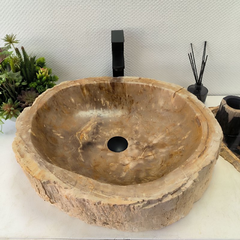 451x0472k3g05ygkitk6xtde0bw6vsjy