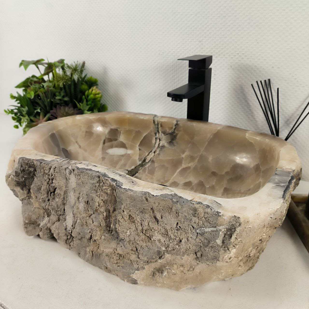 b3m0ybhz57iusqeqqmccn2zr7aytsviz