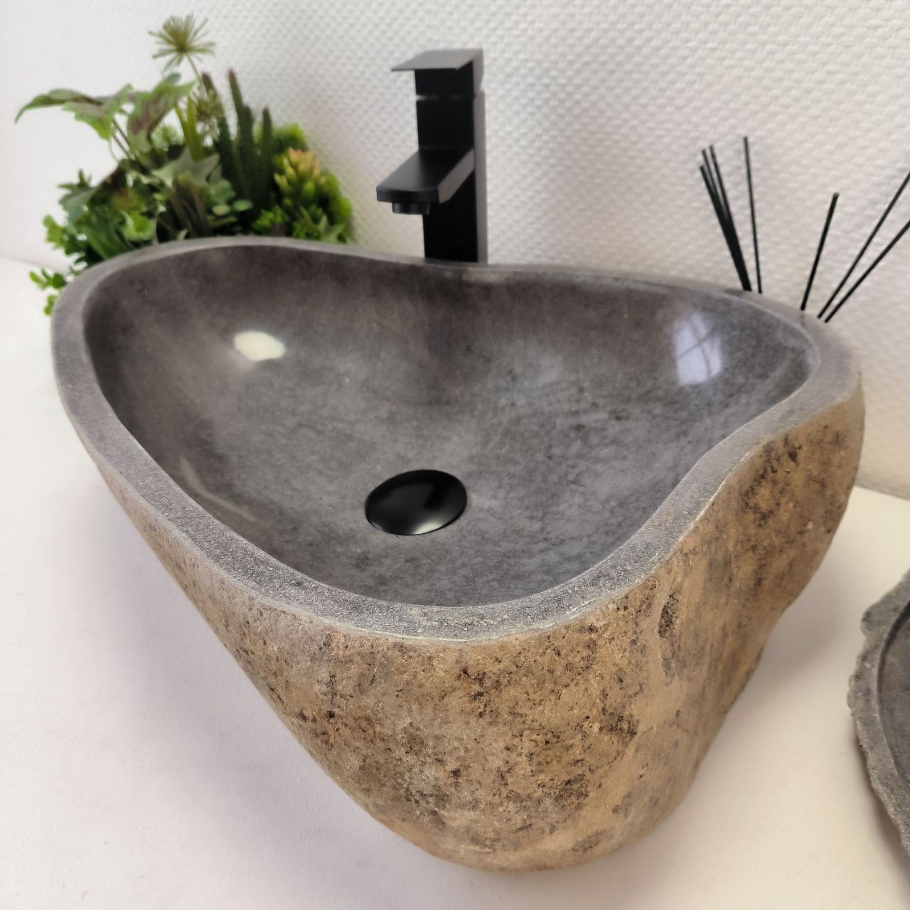 Раковина из речного камня RS-63309 (50*40*16) из натурального камня
