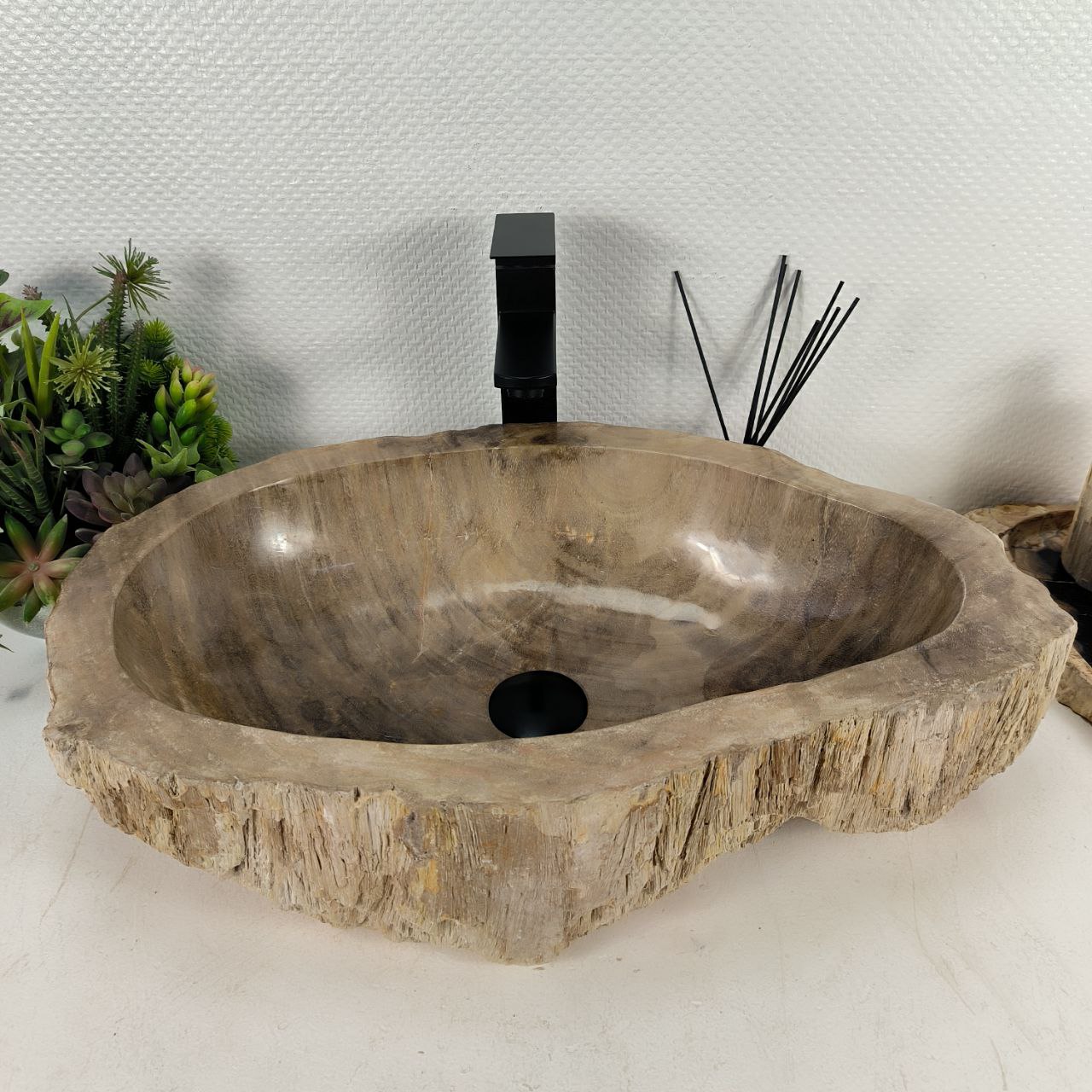 1vkn4ytvu73voaizzqjd0n41v9yvz53h